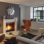 داس فندق 5*