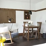 داس