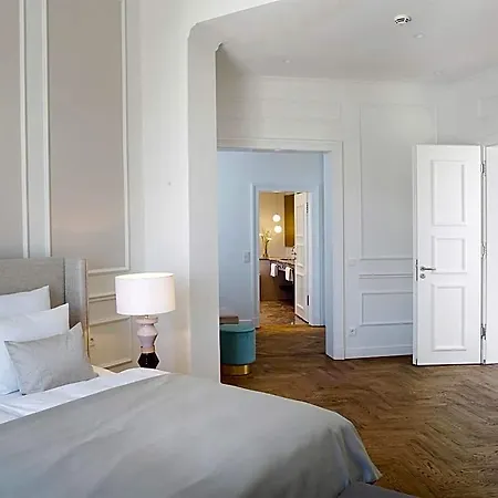 Otel Das Tegernsee 5*